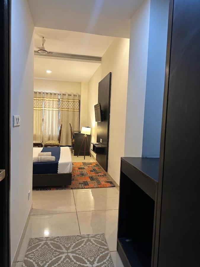 Hotel Jb Residency Zirakpur !! Top Rated & Most Awarded Property In Zirakpur Exterior foto