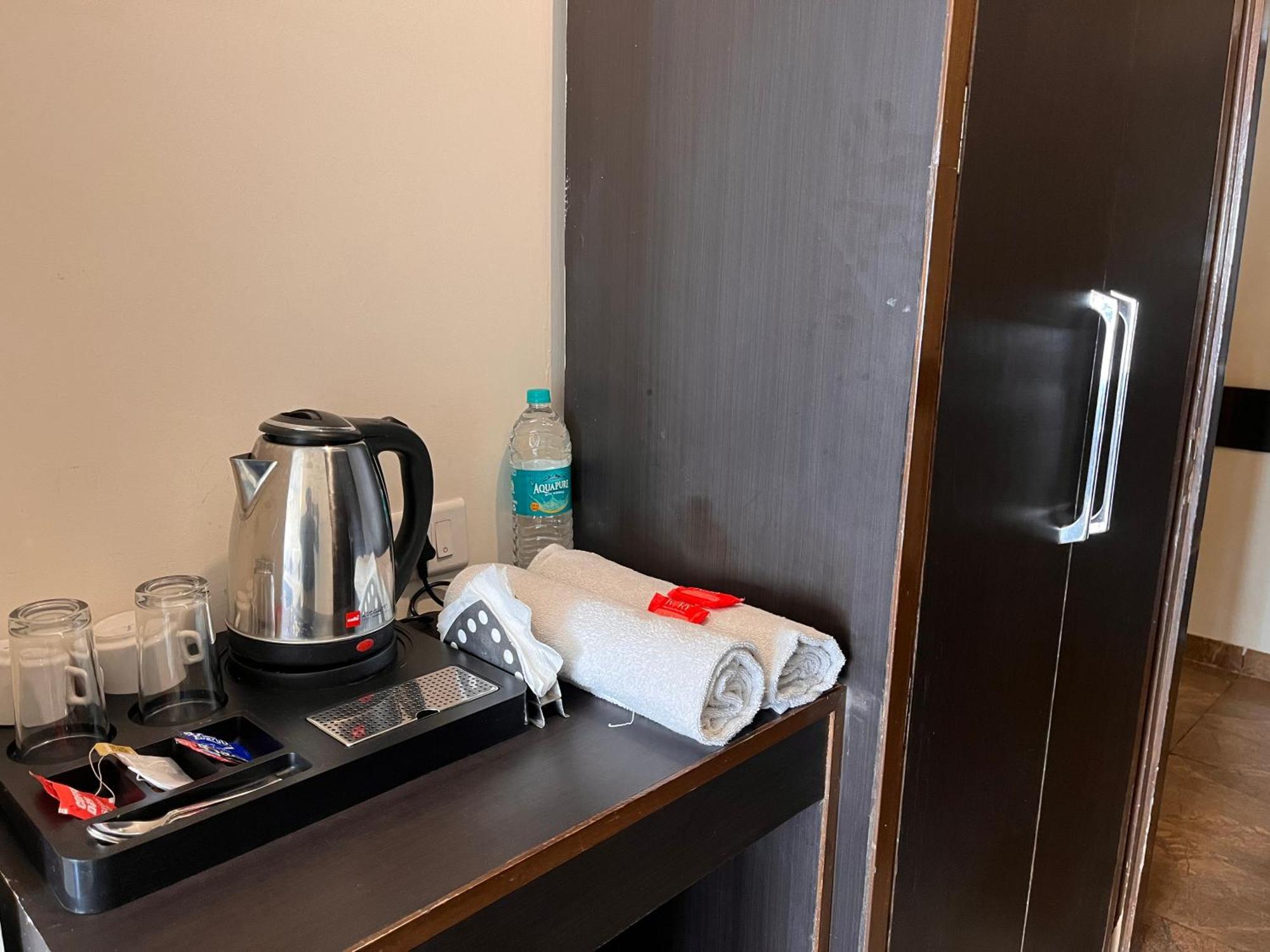 Hotel Jb Residency Zirakpur !! Top Rated & Most Awarded Property In Zirakpur Exterior foto