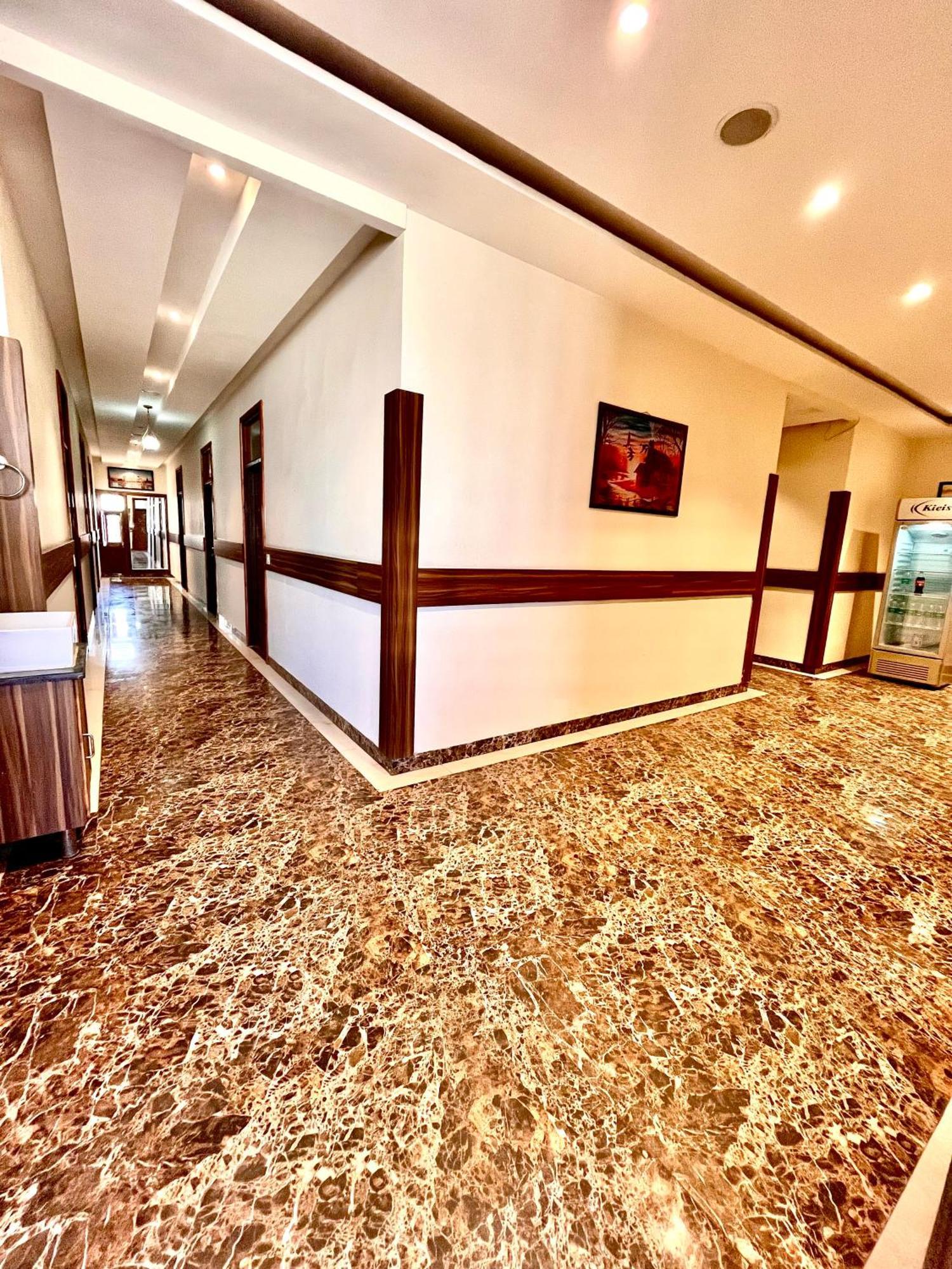 Hotel Jb Residency Zirakpur !! Top Rated & Most Awarded Property In Zirakpur Exterior foto